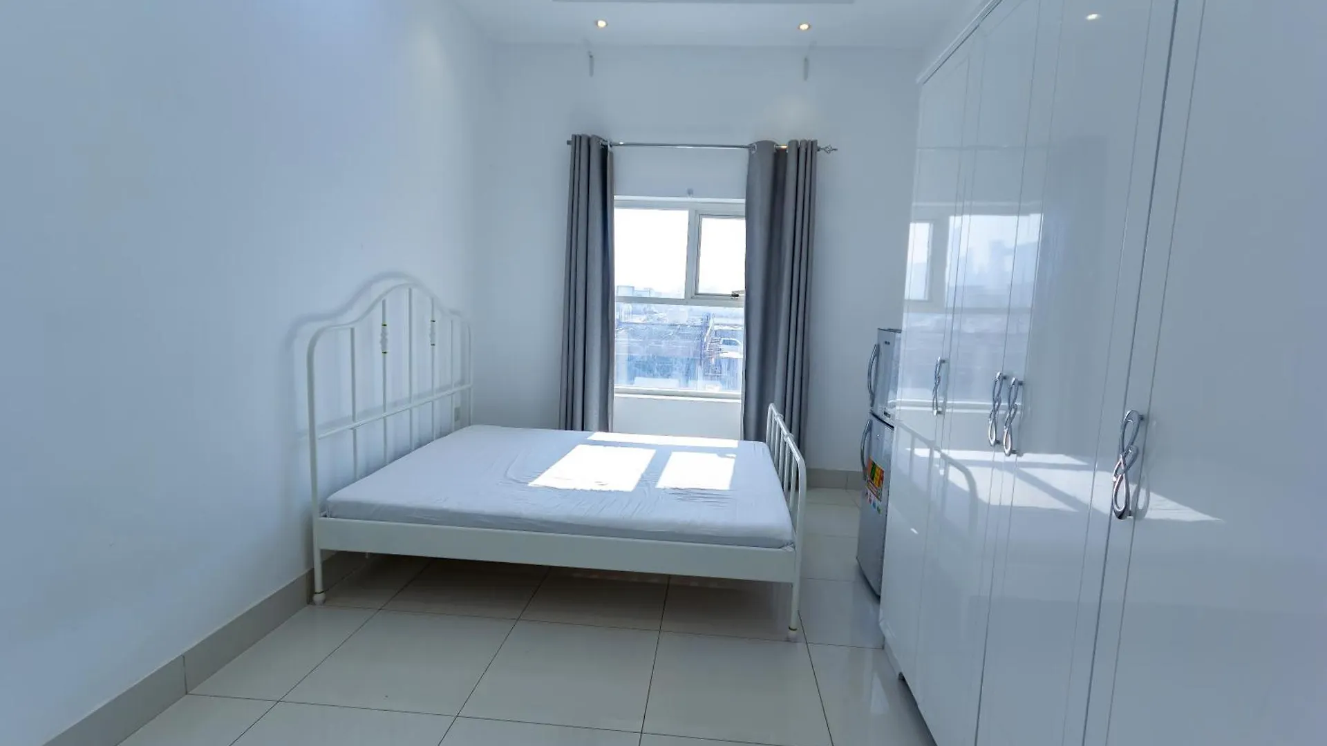Economical Rooms For Rent In Dubai 0*,
